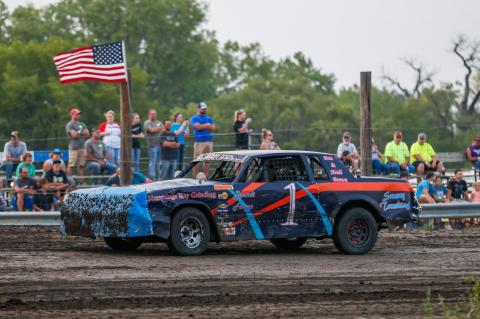 VOSIKA WINS RANDY MEIERS MEMORIAL RACE FRIDAY AT WAGNER