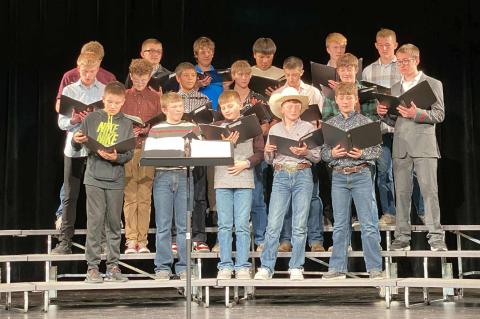 Wagner Community School held their Winter Concert on Tuesday, December 10. Special thanks to Kendra Kjeeldgaard for covering the event!