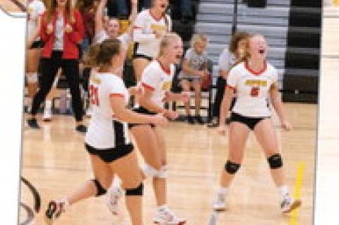 LADY PIRATES TAKE ON TROJANS AND THUNDERHAWKS