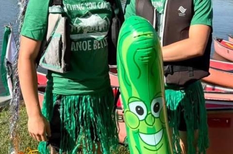 BATTLE OF THE BLINDFOLDED BOATERS