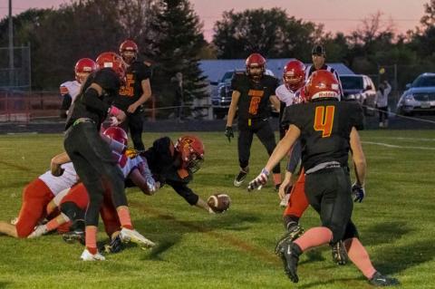 AVON PIRATES (8-0) END SEASON UNDEFEATED