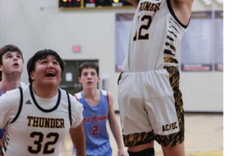 Ryder Niewenhuis up for two.