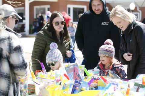 LAKE ANDES EASTER EGG HUNT
