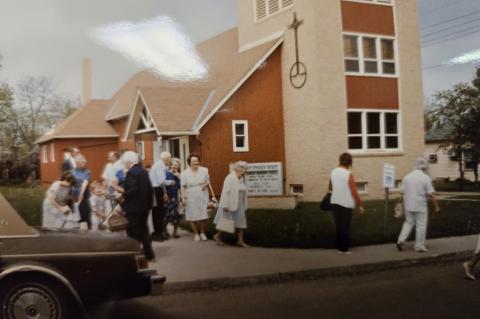 Article Image Alt Text