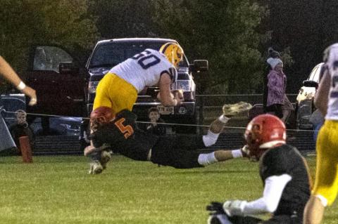 AVON PIRATES CONTINUE THEIR FIGHT TO THE DOME