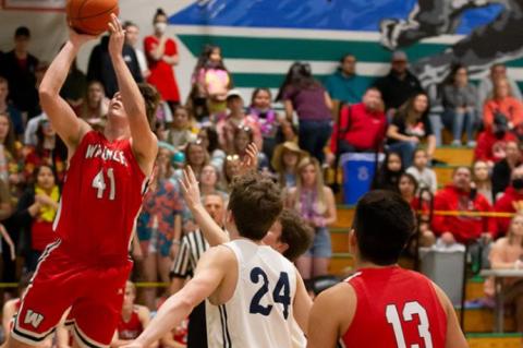 RAIDERS END SEASON AT SODAK 16