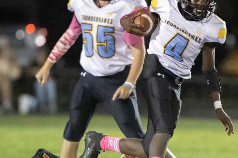 Beckett Erlandson and DaMarshay Webbs