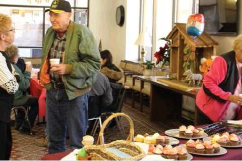 KUHLMAN RETIRES AFTER 39 YEARS AT COMMERCIAL STATE BANK