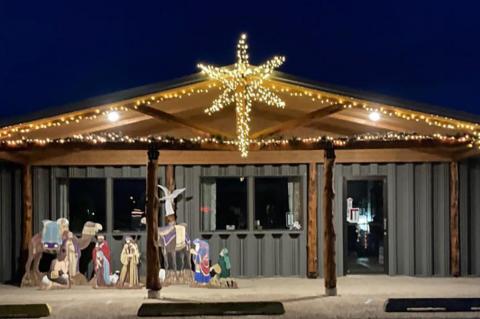 LOCAL SHOPPERS ENJOY SIP & SHOP