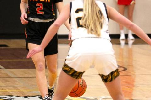 PIRATES AND LADY PIRATES PULL AWAY WITH CLOSE VICTORIES AGAINST AC/DC